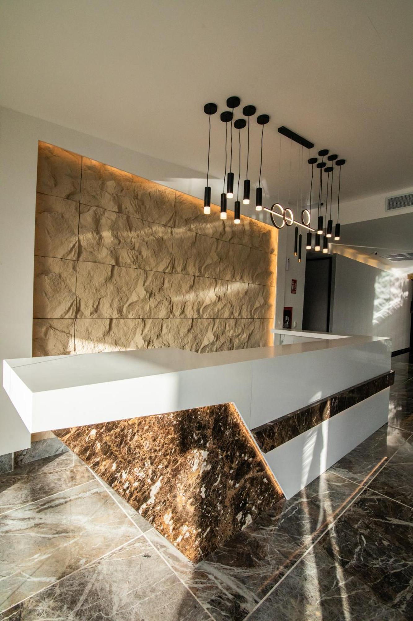 Lovera Hotel Сантьяго-де-лос-Кабальерос Экстерьер фото