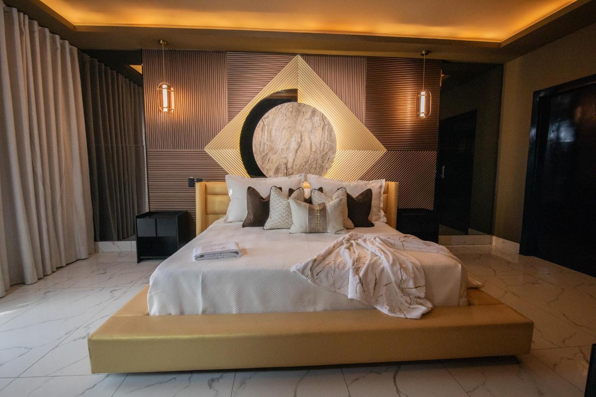 Lovera Hotel Сантьяго-де-лос-Кабальерос Экстерьер фото